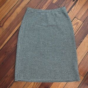 St. John Collection classic black/white knit skirt,  size 10